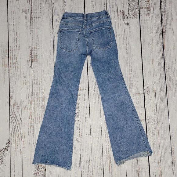 Express Women's Size 4R Acid Wash Slim Flare high Rise Denim Jeans - Picture 7 of 8